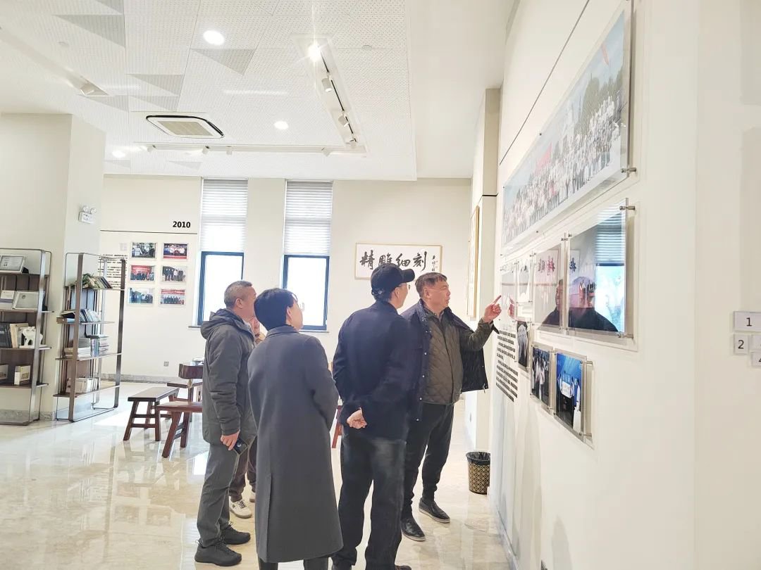 福寿园国际集团王计生总裁携赵宝晨博士光临J9集团参观领导