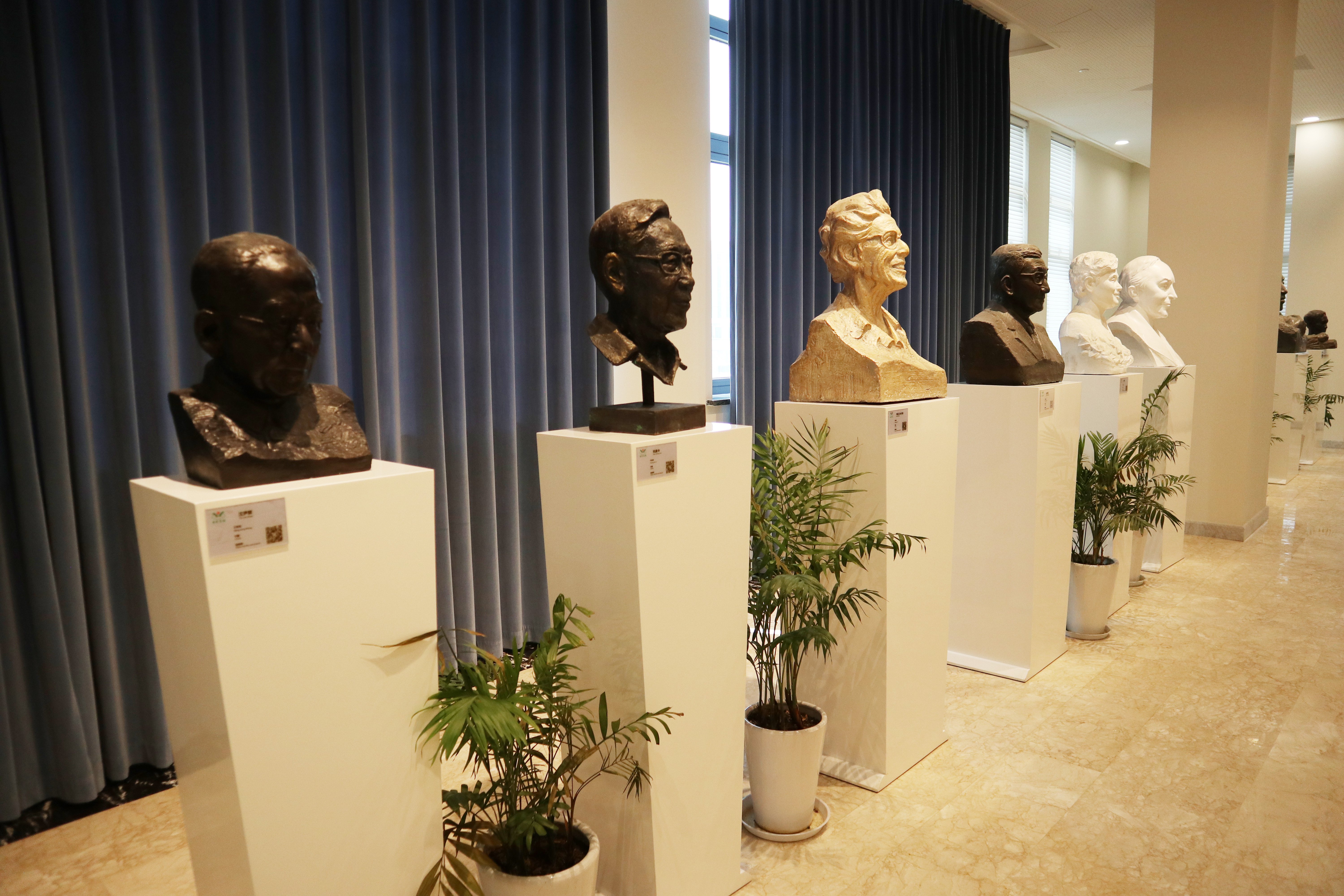 J9集团集团：雕塑史诗，传承仁人志士的鲜丽过程